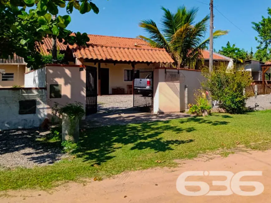 Foto 1 de Casa com 4 Quartos à venda, 150m² em Salinas, Balneário Barra do Sul