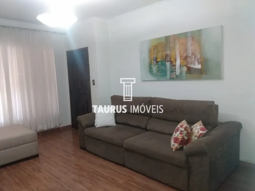 Foto 1 de Sobrado com 3 Quartos à venda, 170m² em Vila Scarpelli, Santo André