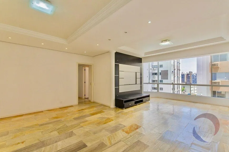 Foto 1 de Apartamento com 3 Quartos à venda, 130m² em Centro, Florianópolis
