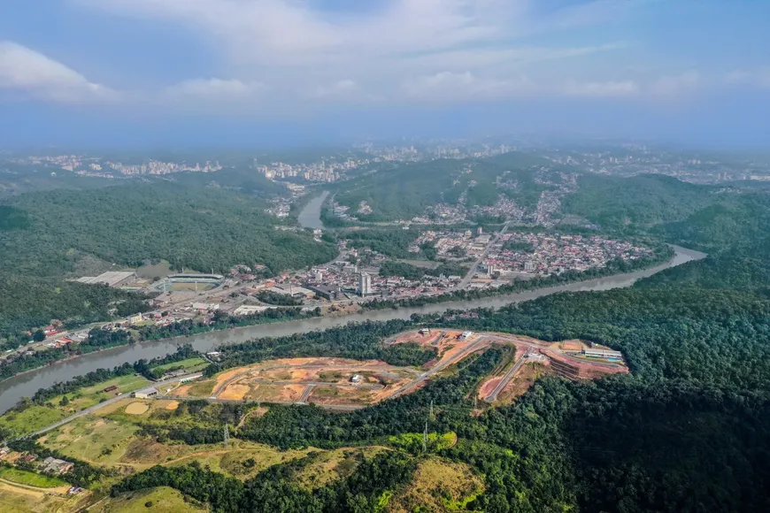 Foto 1 de Lote/Terreno à venda, 393m² em Ponta Aguda, Blumenau