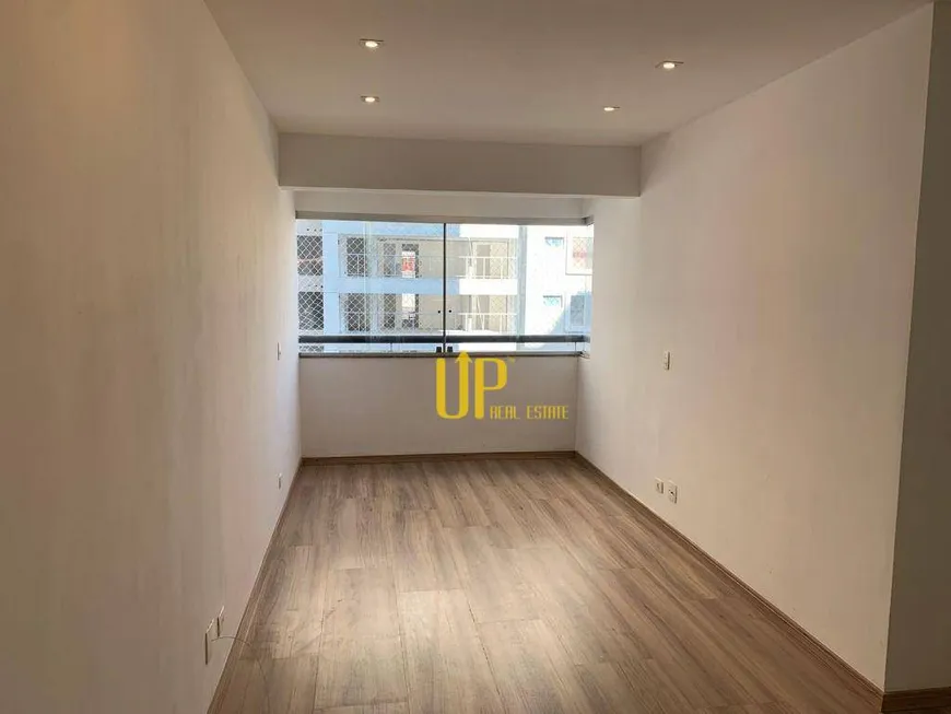 Foto 1 de Apartamento com 3 Quartos para alugar, 70m² em Vila Mariana, São Paulo