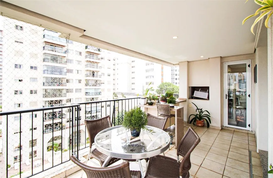 Foto 1 de Apartamento com 3 Quartos à venda, 225m² em Pinheiros, São Paulo