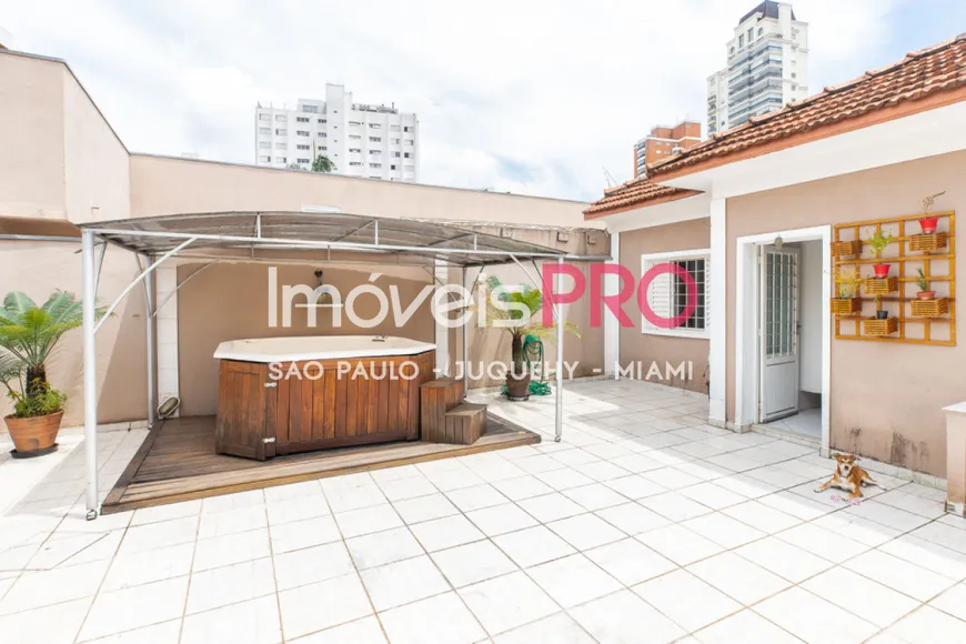 Foto 1 de Casa com 2 Quartos à venda, 160m² em Campo Belo, São Paulo