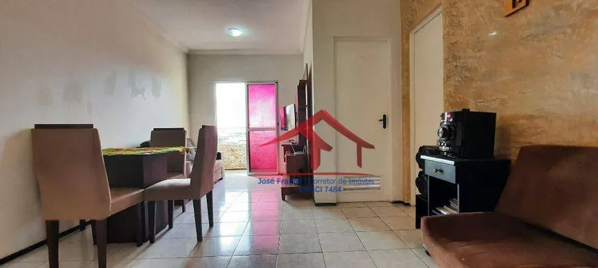 Foto 1 de Apartamento com 2 Quartos à venda, 55m² em Maraponga, Fortaleza