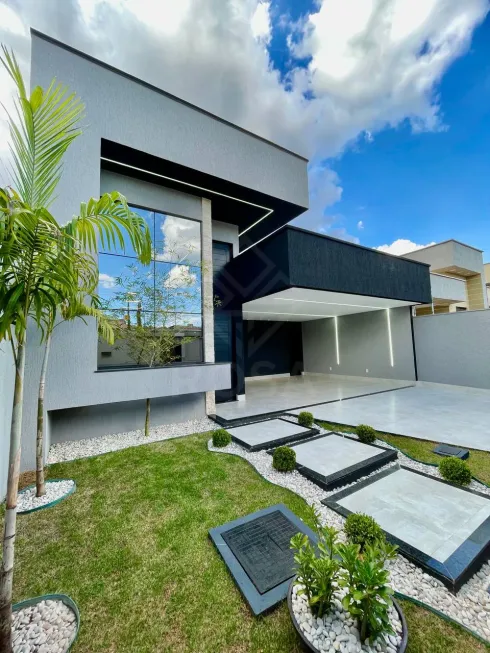 Foto 1 de Casa com 4 Quartos à venda, 185m² em Moinho dos Ventos, Goiânia