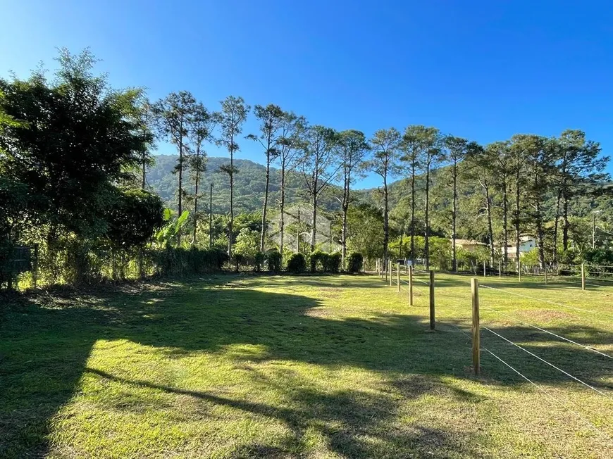 Foto 1 de Lote/Terreno à venda, 743m² em Rio Tavares, Florianópolis