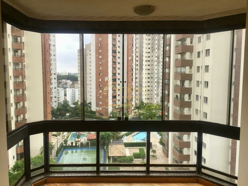 Foto 1 de Apartamento com 4 Quartos à venda, 226m² em Vila Suzana, São Paulo