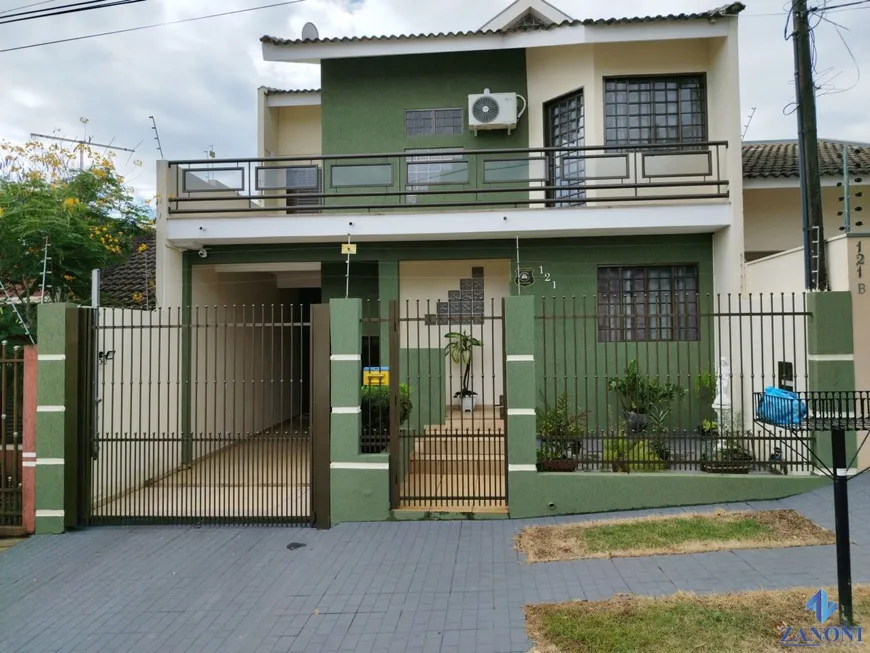 Foto 1 de Casa com 4 Quartos à venda, 214m² em Jardim Novo Oasis, Maringá