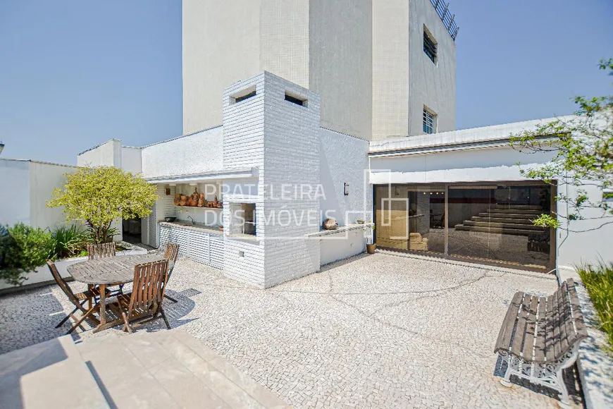 Foto 1 de Cobertura com 4 Quartos à venda, 530m² em Higienópolis, São Paulo