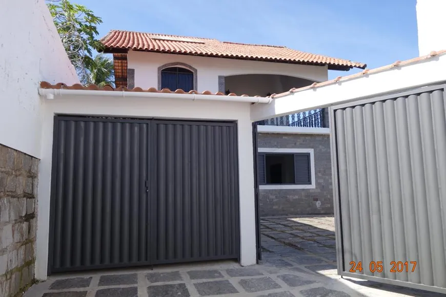 Foto 1 de Casa com 2 Quartos para alugar, 100m² em Centro, Itaguaí