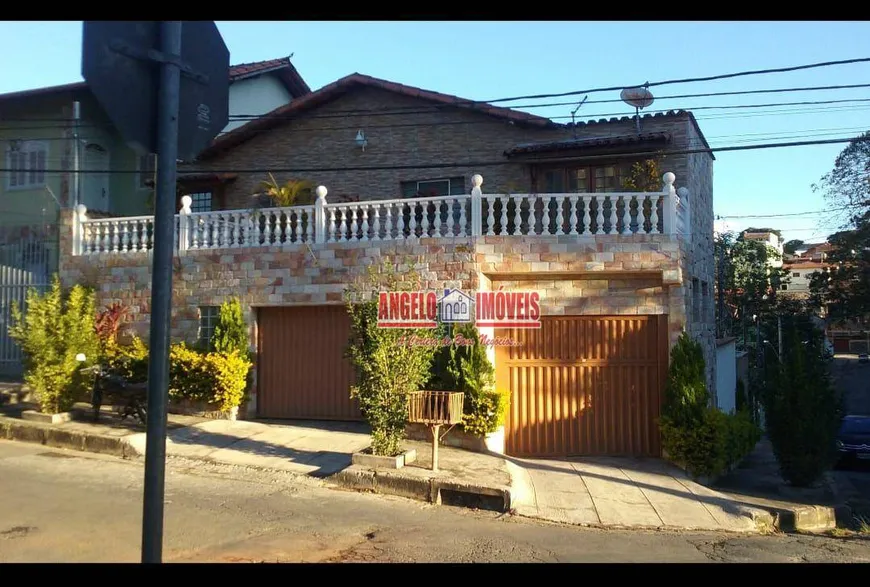 Foto 1 de Casa com 6 Quartos à venda, 271m² em São João Batista, Belo Horizonte