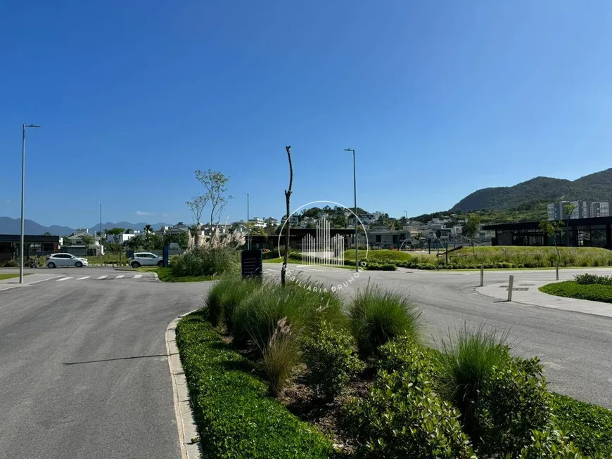 Foto 1 de Lote/Terreno à venda, 378m² em Cidade Universitaria Pedra Branca, Palhoça