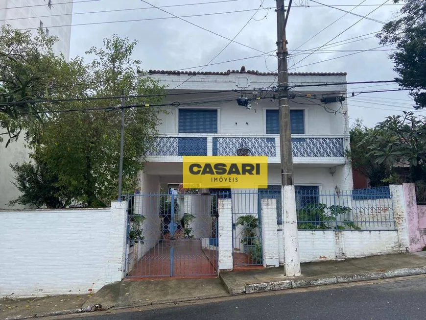 Foto 1 de Casa com 3 Quartos para venda ou aluguel, 301m² em Jardim do Mar, São Bernardo do Campo