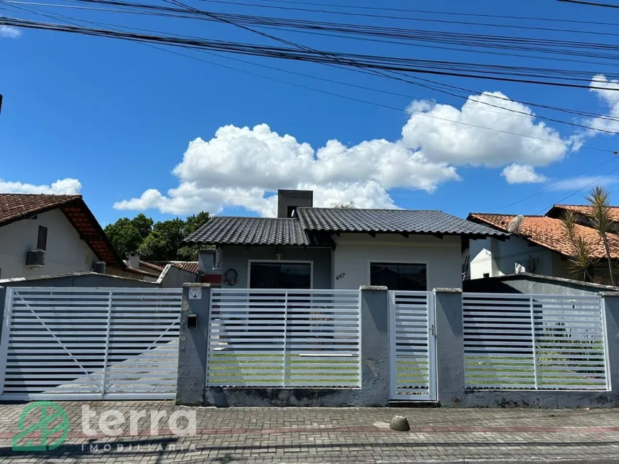 Foto 1 de Casa com 2 Quartos à venda, 146m² em Warnow, Indaial