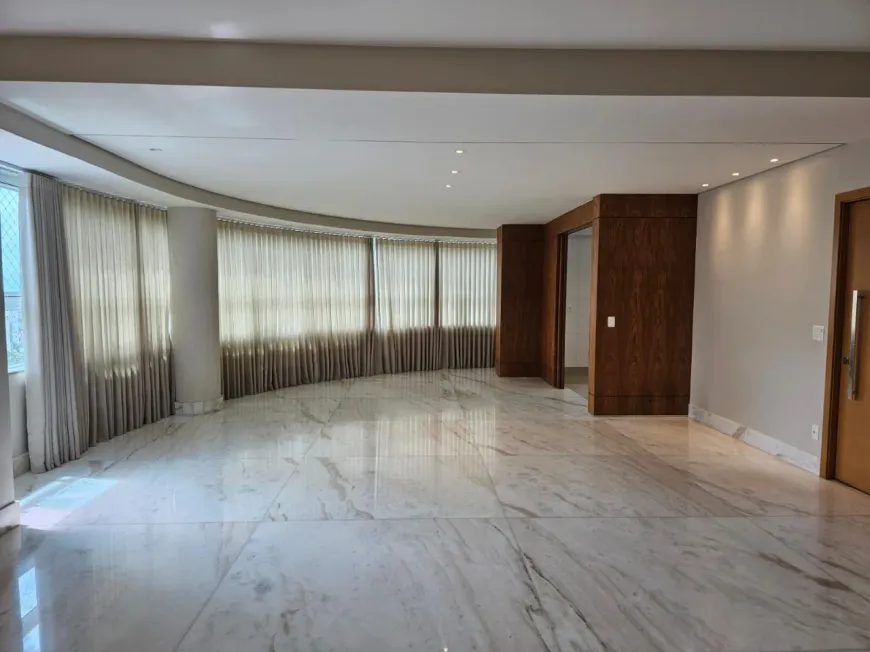 Foto 1 de Apartamento com 4 Quartos à venda, 183m² em Santa Lúcia, Belo Horizonte