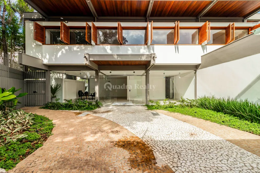 Foto 1 de Casa com 4 Quartos à venda, 497m² em Jardim Paulista, São Paulo