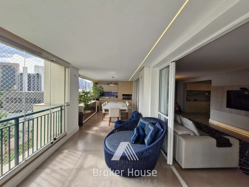 Foto 1 de Apartamento com 4 Quartos à venda, 178m² em Brooklin, São Paulo