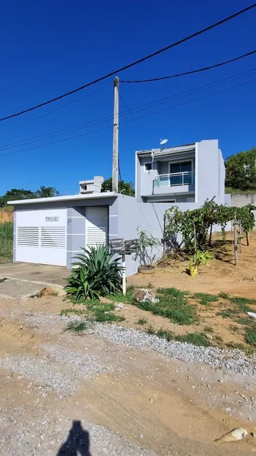 Foto 1 de Sobrado com 3 Quartos à venda, 136m² em Lagomar, Macaé