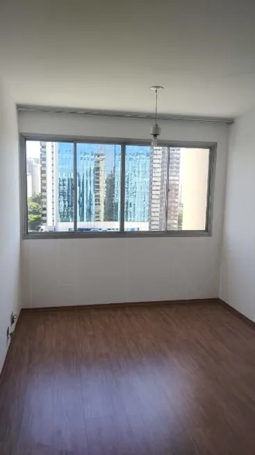 Foto 1 de Apartamento com 2 Quartos para alugar, 65m² em Campo Belo, São Paulo