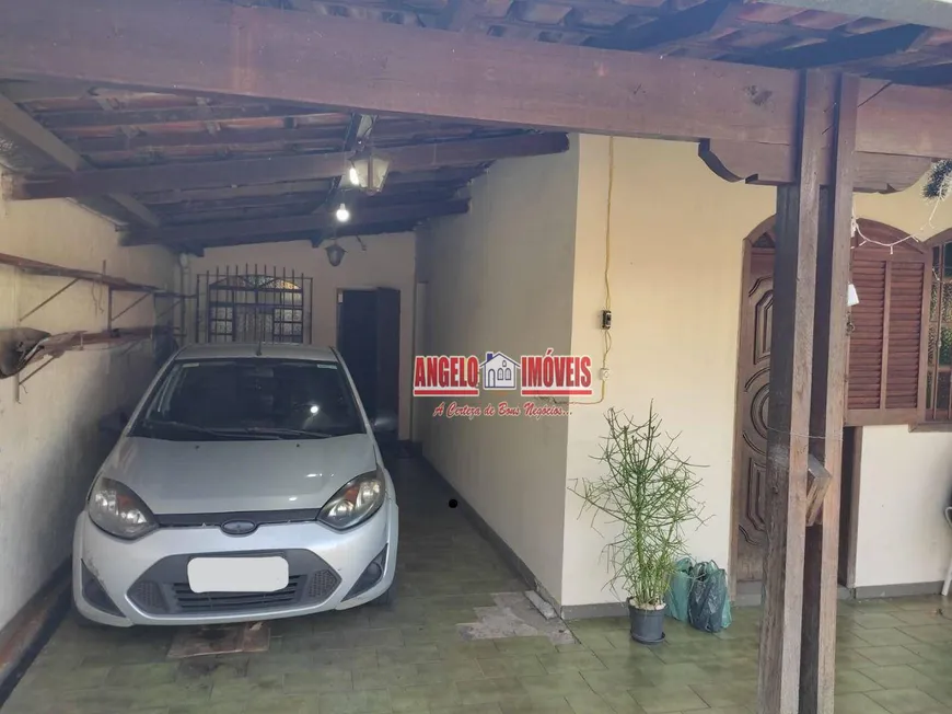 Foto 1 de Casa com 4 Quartos à venda, 360m² em Santa Mônica, Belo Horizonte