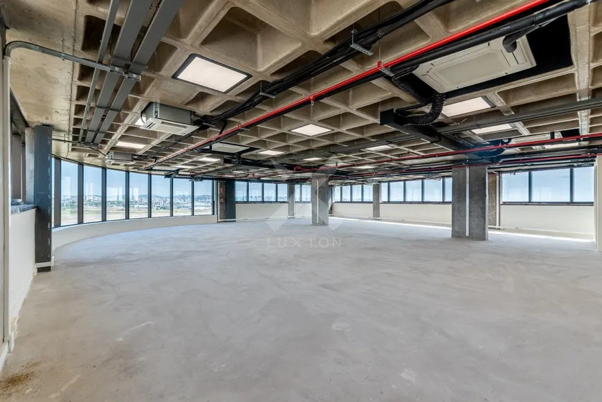 Foto 1 de Sala Comercial para alugar, 283m² em São João, Porto Alegre