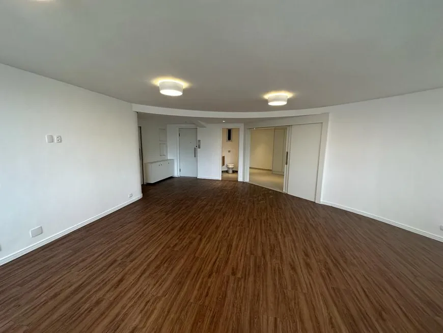 Foto 1 de Apartamento com 3 Quartos à venda, 178m² em Jardim Paulistano, São Paulo