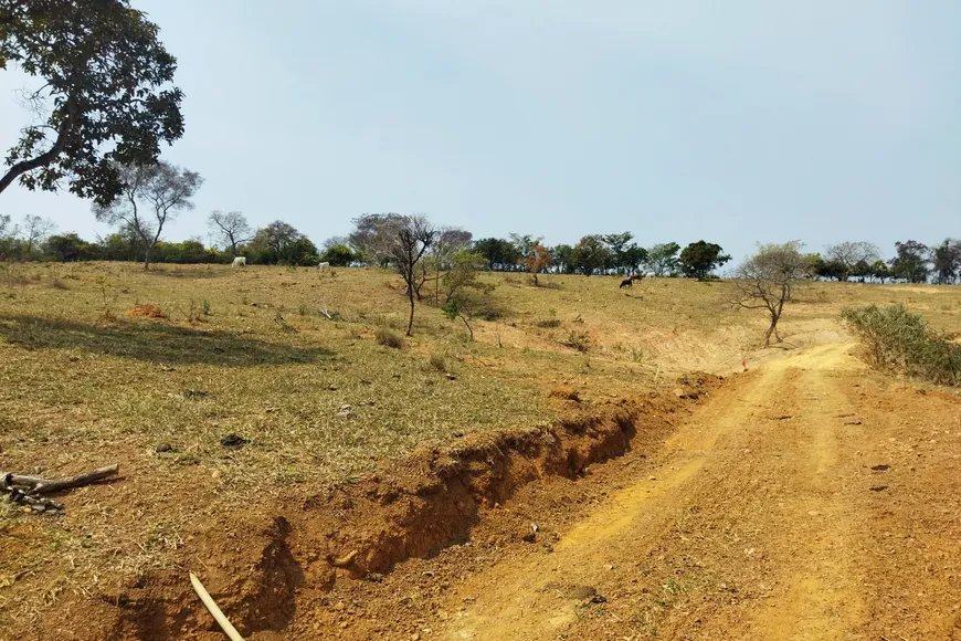 Foto 1 de Lote/Terreno à venda, 20000m² em Zona Rural, Jaboticatubas