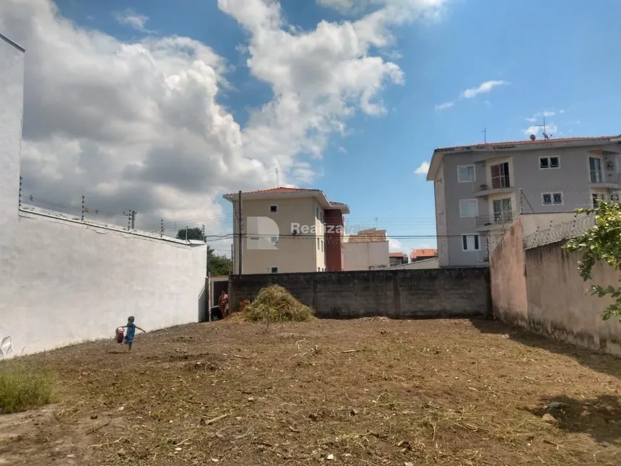 Foto 1 de Lote/Terreno à venda, 241m² em Vila Aparecida, Taubaté
