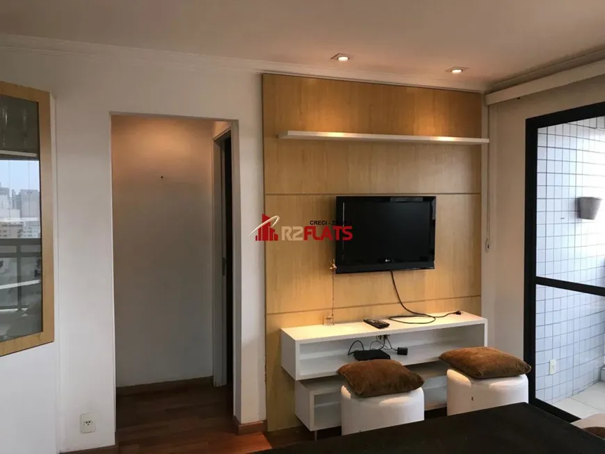 Foto 1 de Flat com 1 Quarto para alugar, 41m² em Vila Olímpia, São Paulo