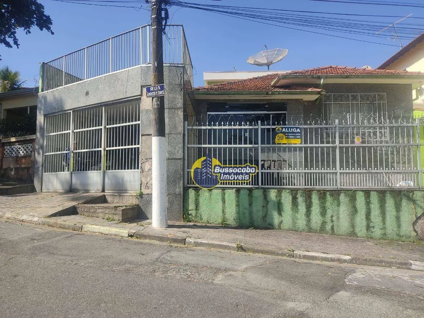 Foto 1 de Casa com 4 Quartos para alugar, 300m² em Umuarama, Osasco