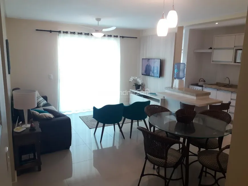 Foto 1 de Apartamento com 3 Quartos para alugar, 102m² em Bombas, Bombinhas
