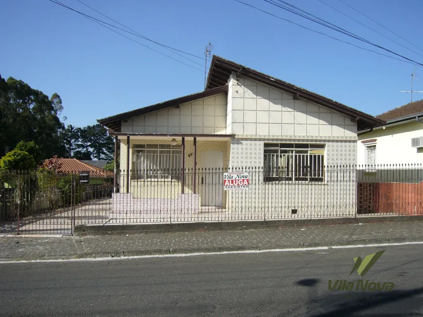 Foto 1 de Casa com 3 Quartos para alugar, 60m² em Órfãs, Ponta Grossa