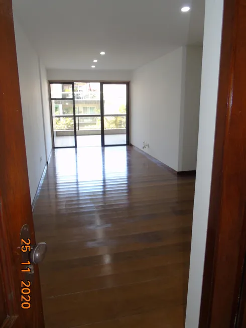 Foto 1 de Apartamento com 3 Quartos à venda, 112m² em Recreio Dos Bandeirantes, Rio de Janeiro