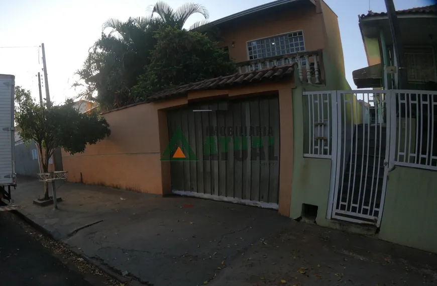 Foto 1 de Casa com 6 Quartos à venda, 204m² em Chacaras Pietraroia , Londrina