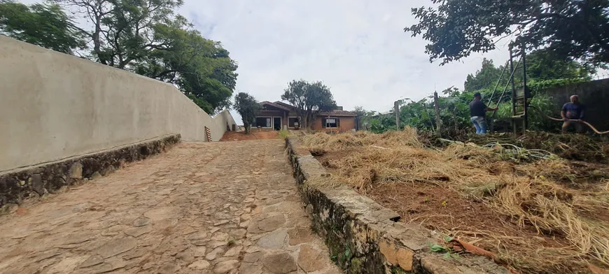Foto 1 de Fazenda/Sítio com 2 Quartos à venda, 750m² em Jardim Estancia Brasil, Atibaia
