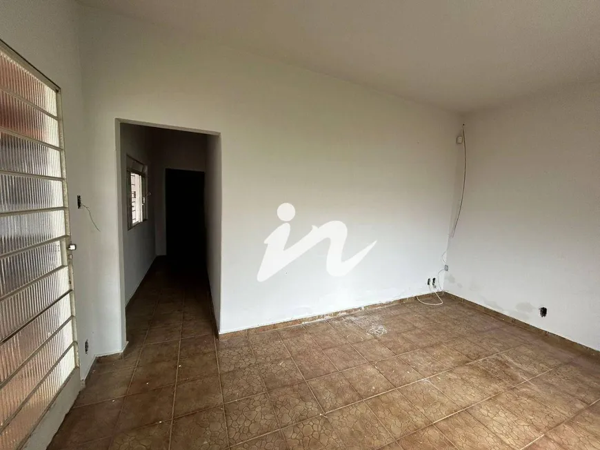 Foto 1 de Casa com 3 Quartos à venda, 157m² em Osvaldo Rezende, Uberlândia