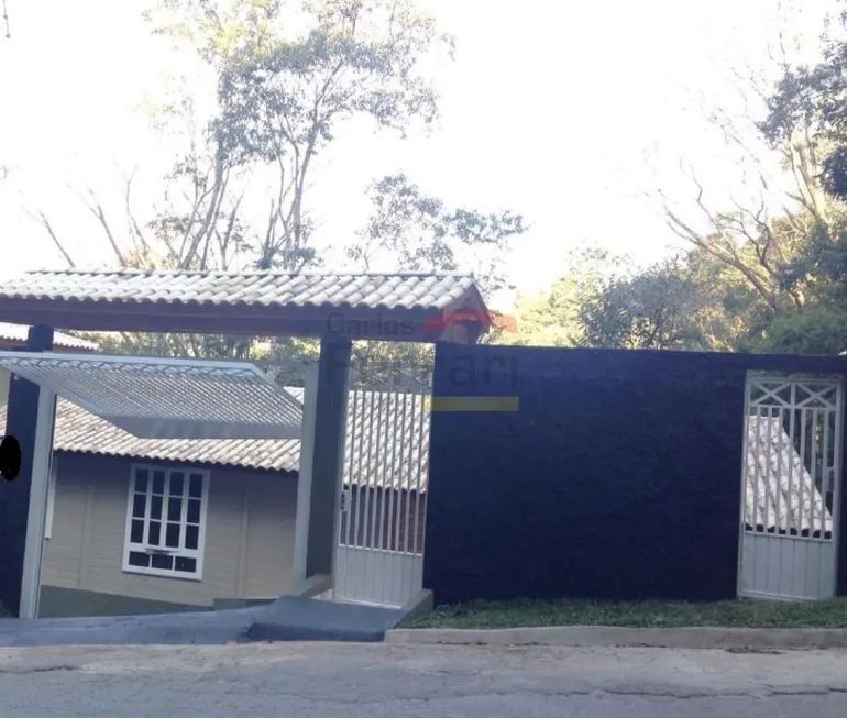 Foto 1 de Sobrado com 3 Quartos à venda, 350m² em Parque Petrópolis, Mairiporã