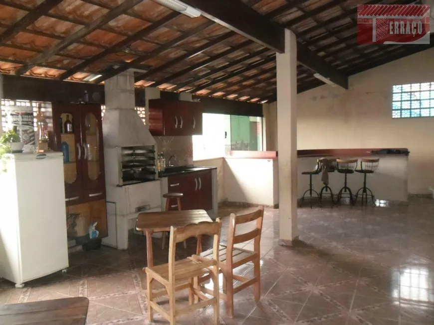 Foto 1 de Casa com 2 Quartos à venda, 88m² em Vila Luzita, Santo André