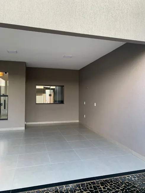 Foto 1 de Casa com 3 Quartos à venda, 110m² em Parque das Laranjeiras, Rio Verde