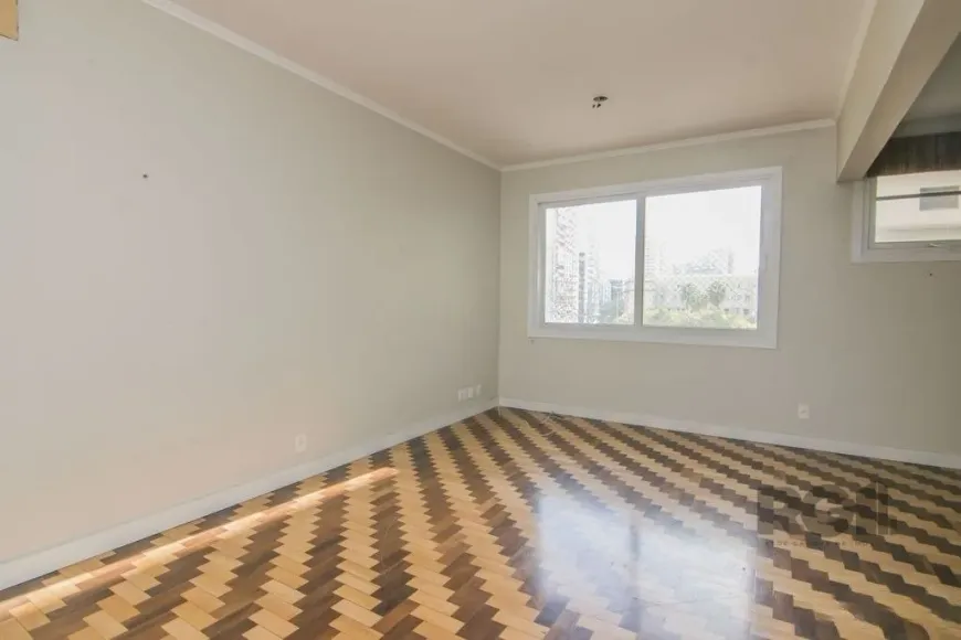 Foto 1 de Apartamento com 3 Quartos à venda, 146m² em Centro Histórico, Porto Alegre