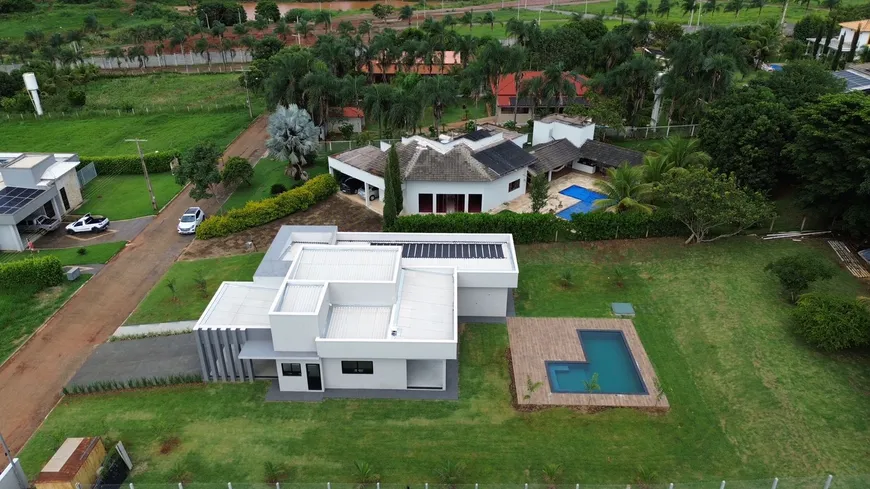 Foto 1 de Casa de Condomínio com 3 Quartos à venda, 1800m² em Recanto das Aguas, Goianira
