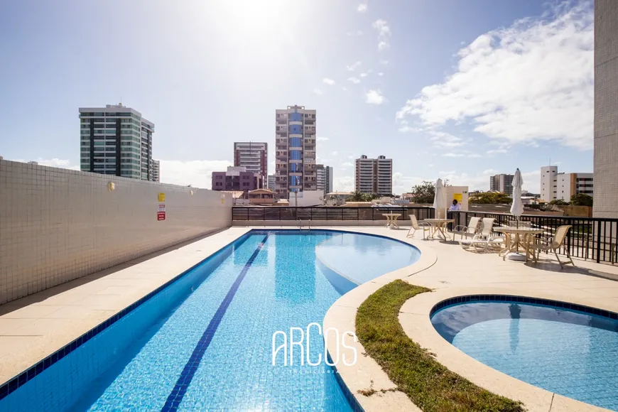 Foto 1 de Apartamento com 4 Quartos à venda, 94m² em Atalaia, Aracaju