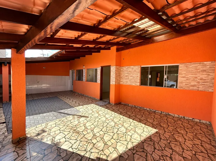 Foto 1 de Casa com 3 Quartos à venda, 94m² em Jardim Tomy, Londrina