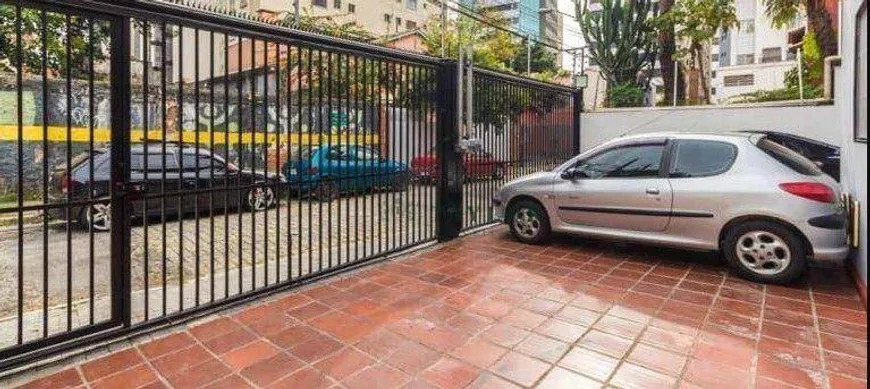 Foto 1 de Casa com 4 Quartos à venda, 230m² em Vila Mariana, São Paulo