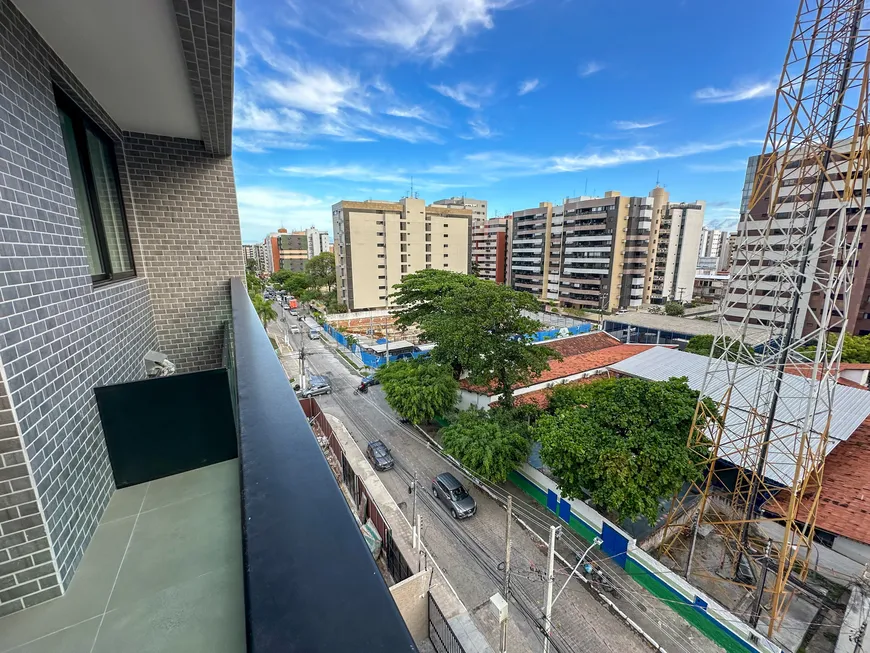 Foto 1 de Apartamento com 2 Quartos à venda, 56m² em Ponta Verde, Maceió