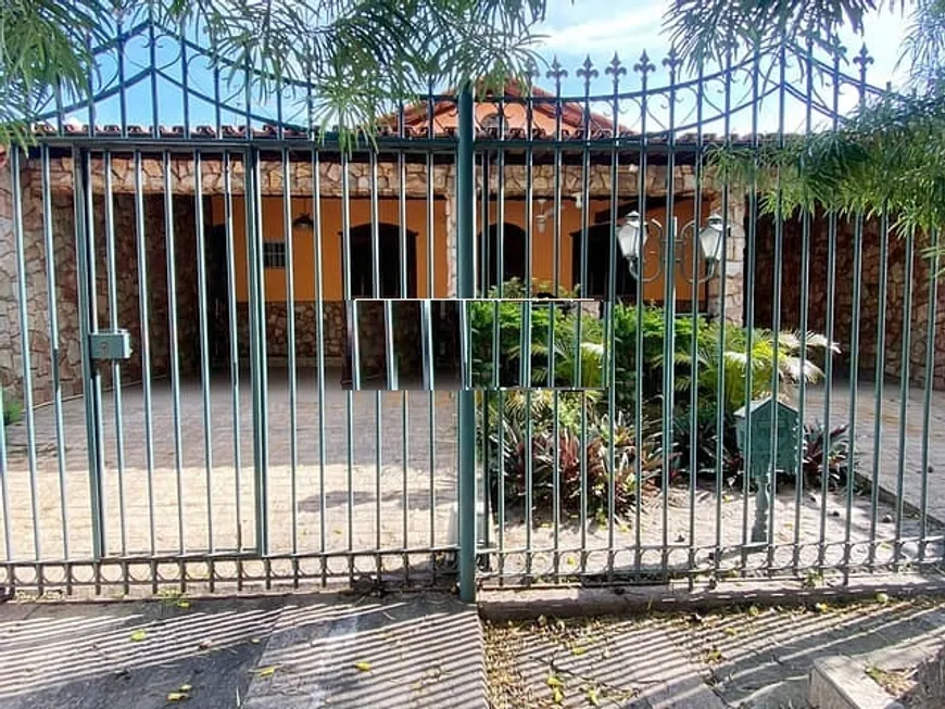 Foto 1 de Casa com 3 Quartos à venda, 235m² em Atila de Paiva Barreiro, Belo Horizonte