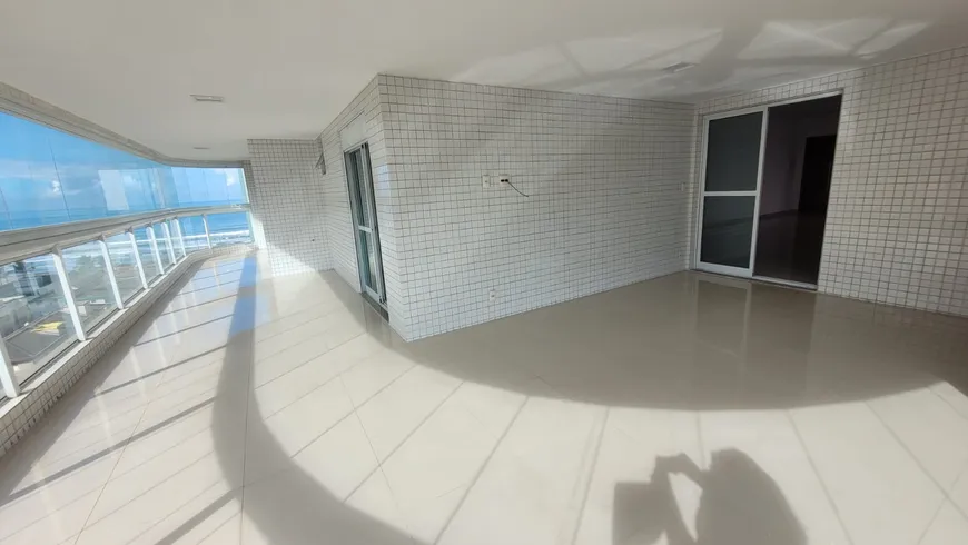 Foto 1 de Apartamento com 3 Quartos à venda, 172m² em Vila Tupi, Praia Grande