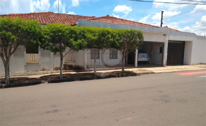 Foto 1 de Casa com 3 Quartos à venda, 183m² em Jardim Centenário, São Carlos