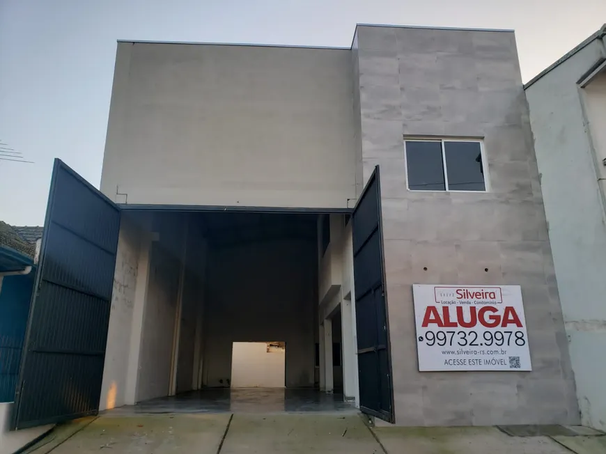 Foto 1 de Galpão/Depósito/Armazém à venda, 200m² em Navegantes, Porto Alegre
