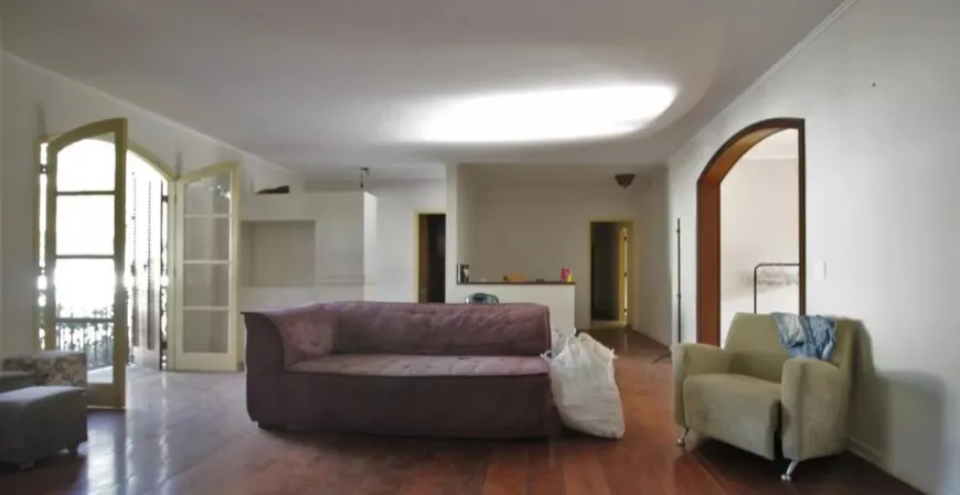 Foto 1 de Sobrado com 4 Quartos à venda, 380m² em Vila Inah, São Paulo